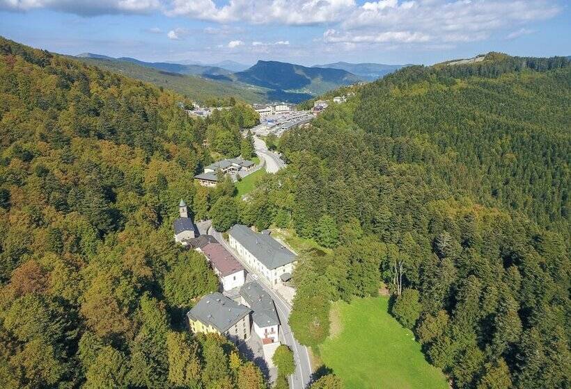 هتل Abetone E Piramidi Resort