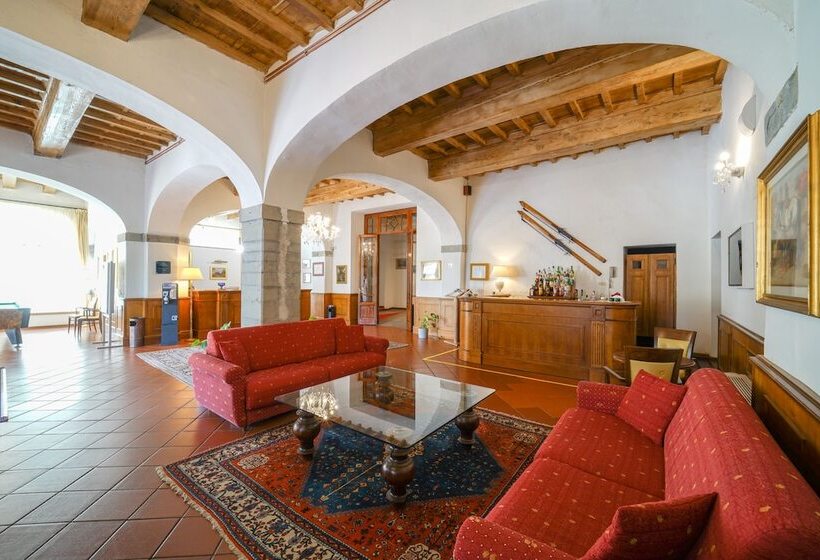 هتل Abetone E Piramidi Resort