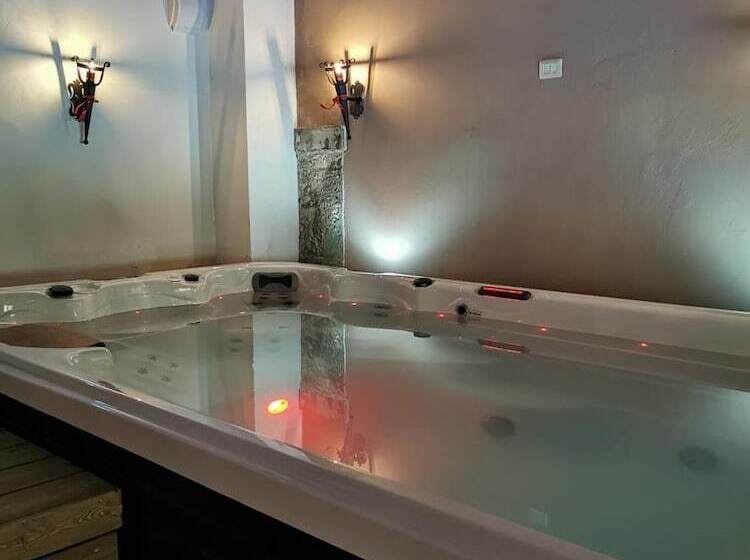 هتل Abetone E Piramidi Resort