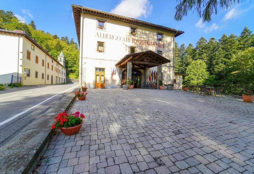 هتل Abetone E Piramidi Resort