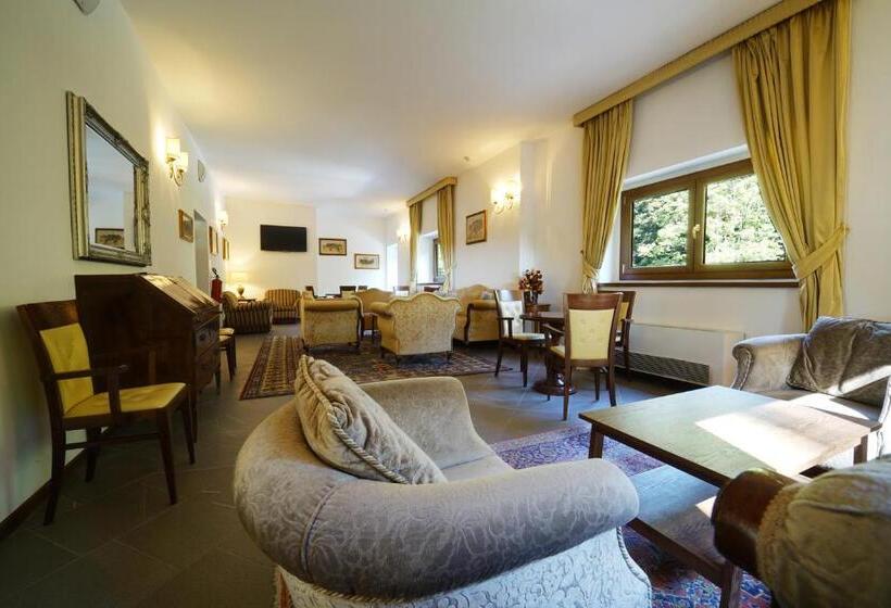 هتل Abetone E Piramidi Resort