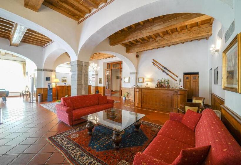 هتل Abetone E Piramidi Resort