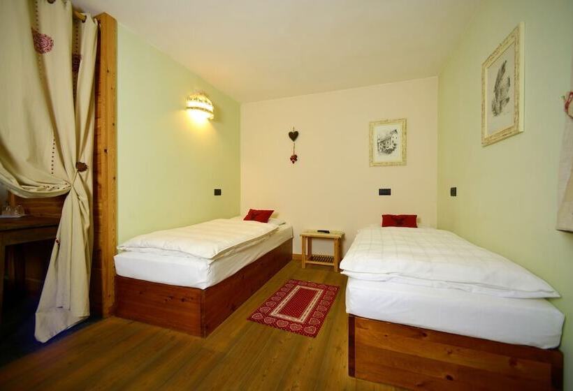 فندق Albergo Alpenrose Ski&bike Mountain