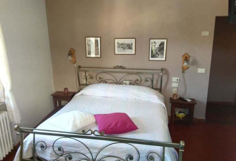 בית מלון כפרי Albergo Villa Sorriso