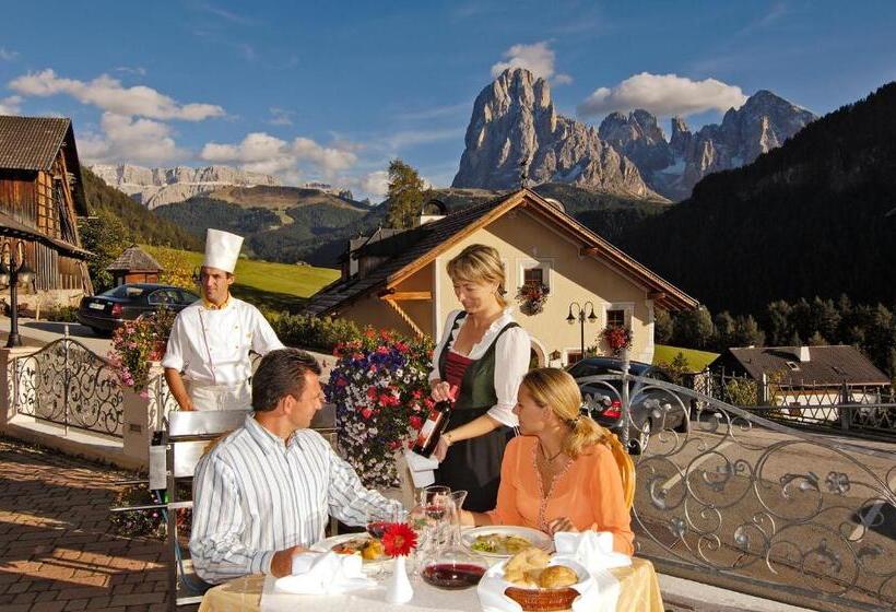 Отель Ansitz Jakoberhof