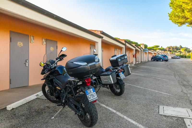 בית מלון כפרי Auto