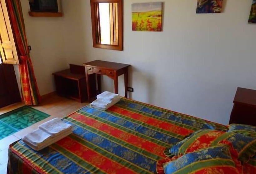 בית מלון כפרי Cala Buguto