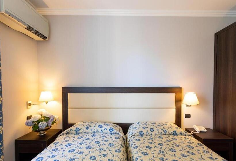 בית מלון כפרי Dei Tigli