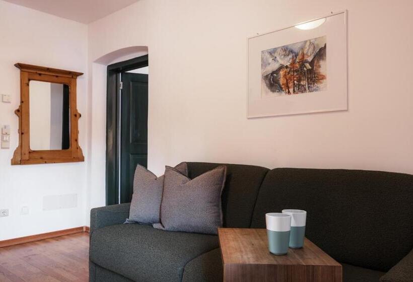 בית מלון כפרי Dolomitenhof & Chalet Alte Post