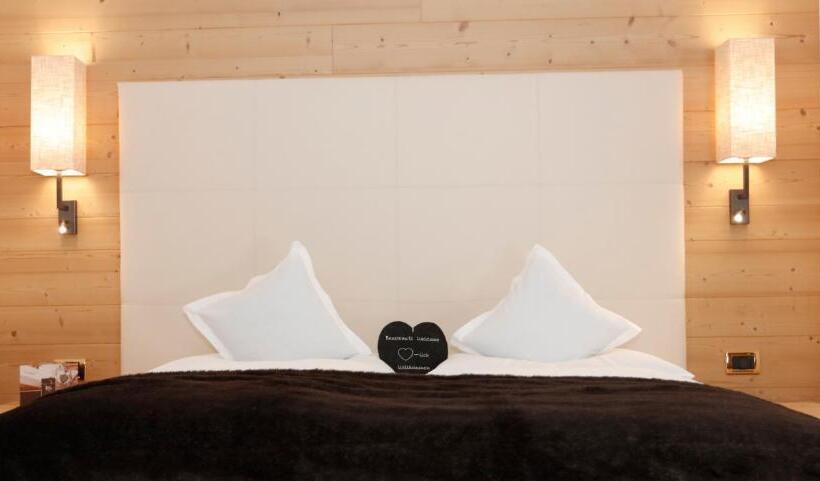 ホテル Dorfer Alpine&charming