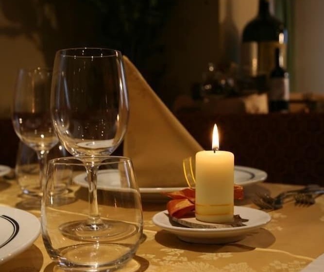 בית מלון כפרי Eccher 3 Stelle Superior