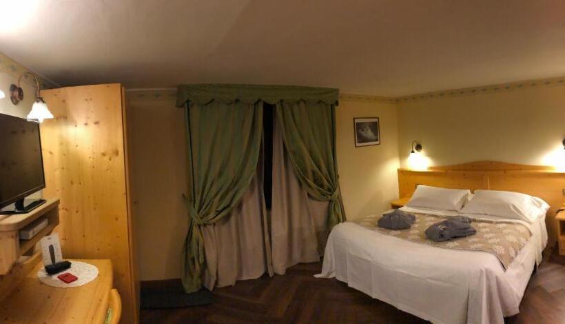 Отель Edelweiss 3 Stelle Superior