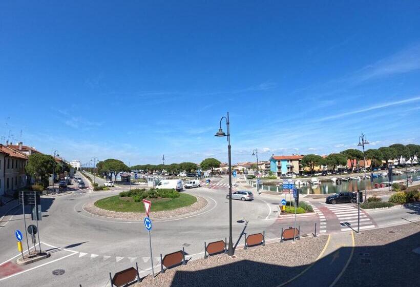 ホテル Euro Meublé