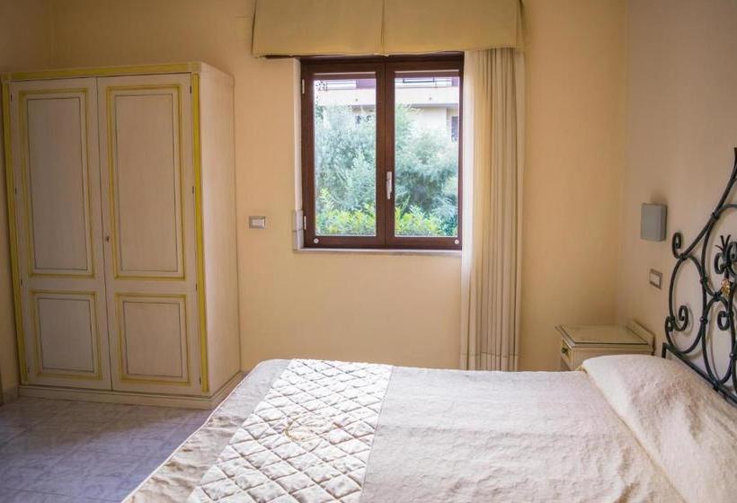 בית מלון כפרי Ginevra