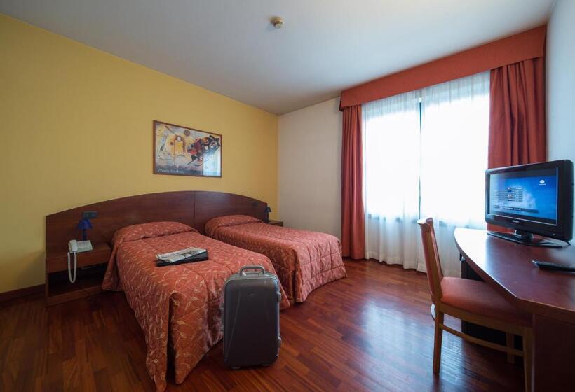 Отель La Cascata