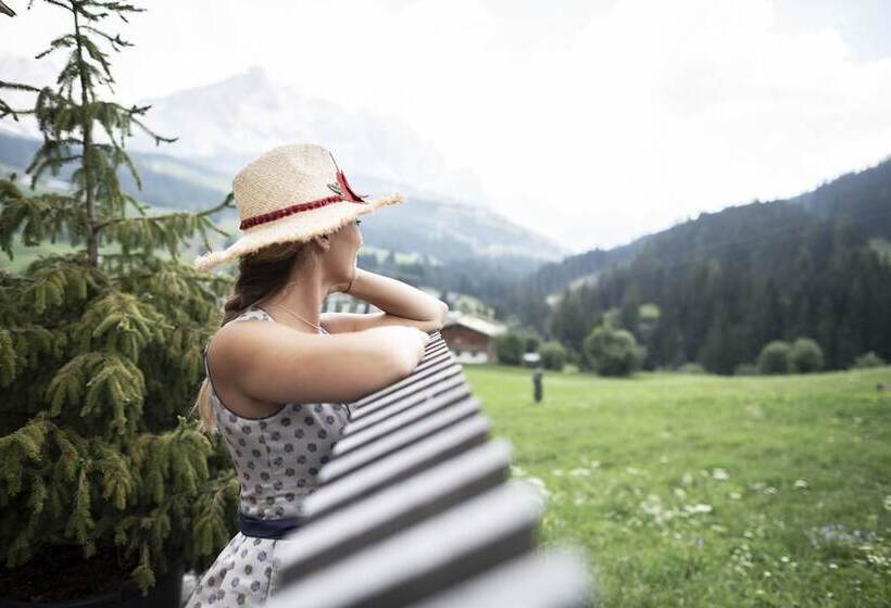 בית מלון כפרי La Majun