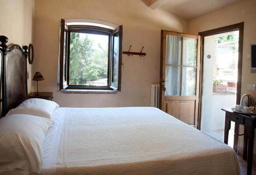 ホテル La Tavola Dei Cavalieri