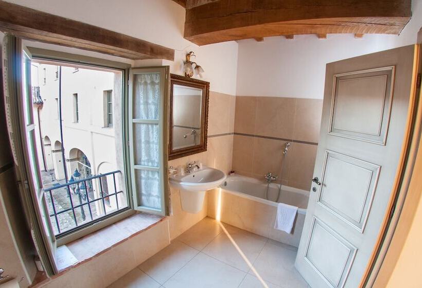 호텔 La Tavola Rotonda