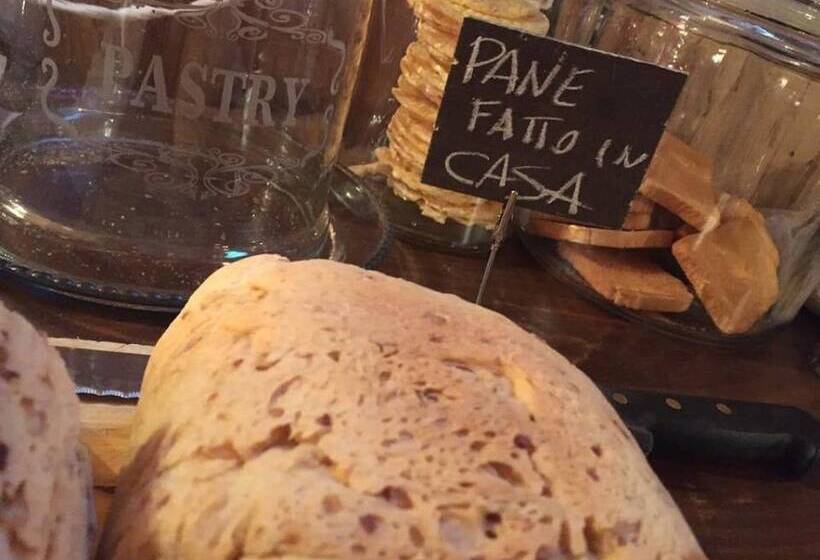 酒店 Letterario Locanda Collomb