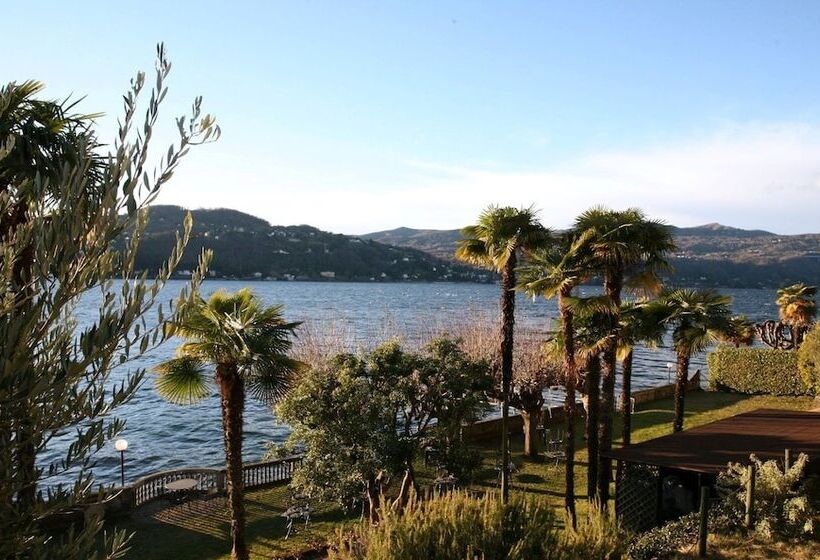 فندق Lido Di Angera
