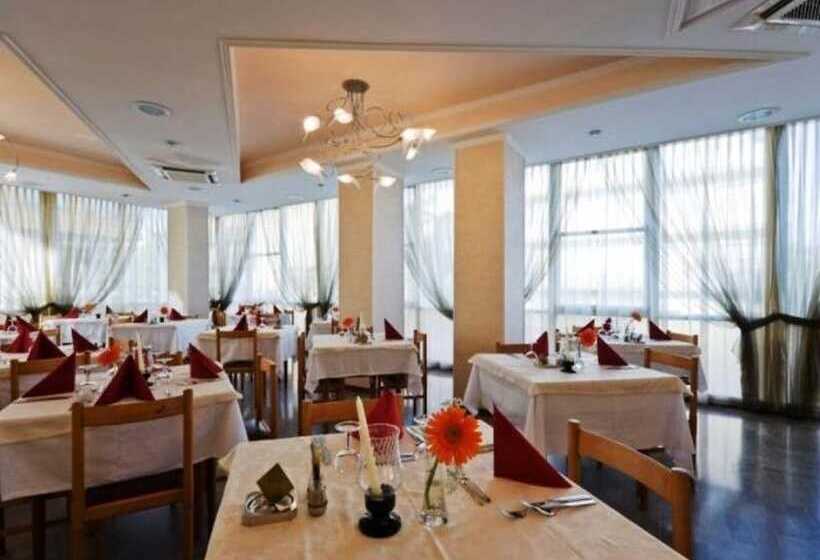 בית מלון כפרי Losanna Cervia