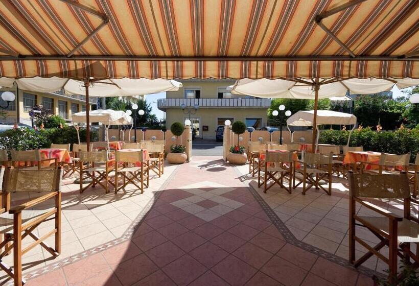 בית מלון כפרי Losanna Cervia