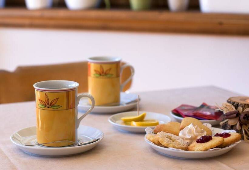 בית מלון כפרי Miravalle