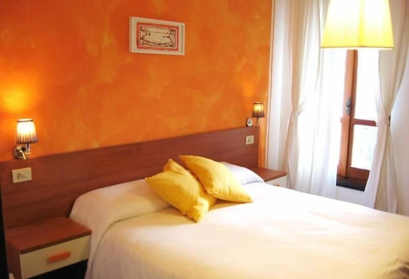 Отель Monterosso Alto