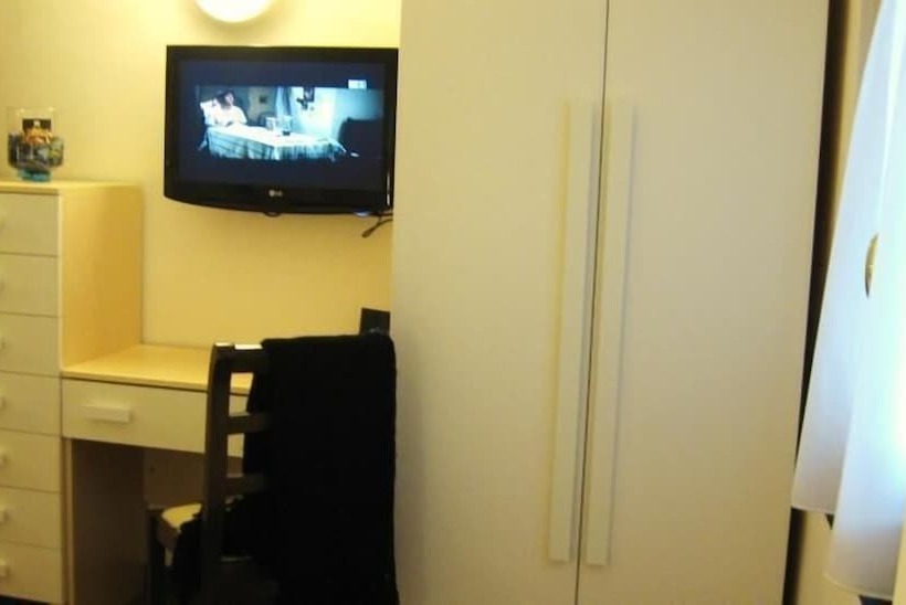 Отель Monterosso Alto