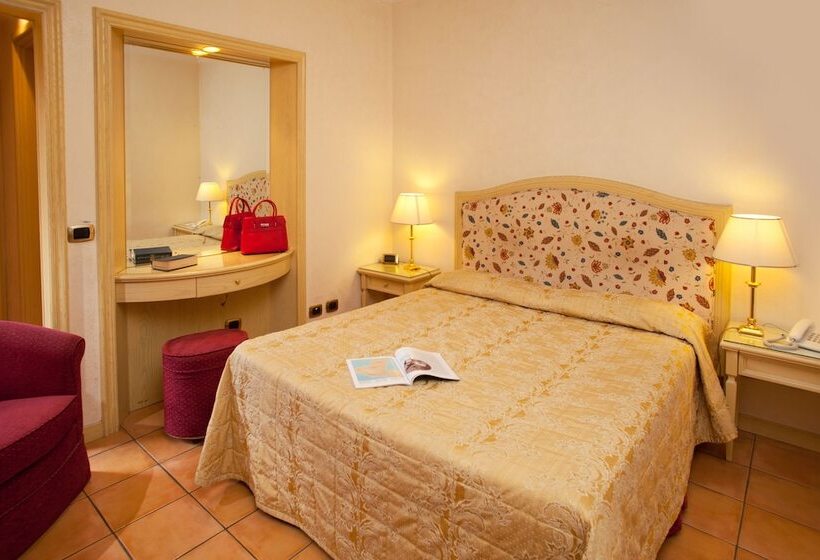 בית מלון כפרי Piccolo Borgo