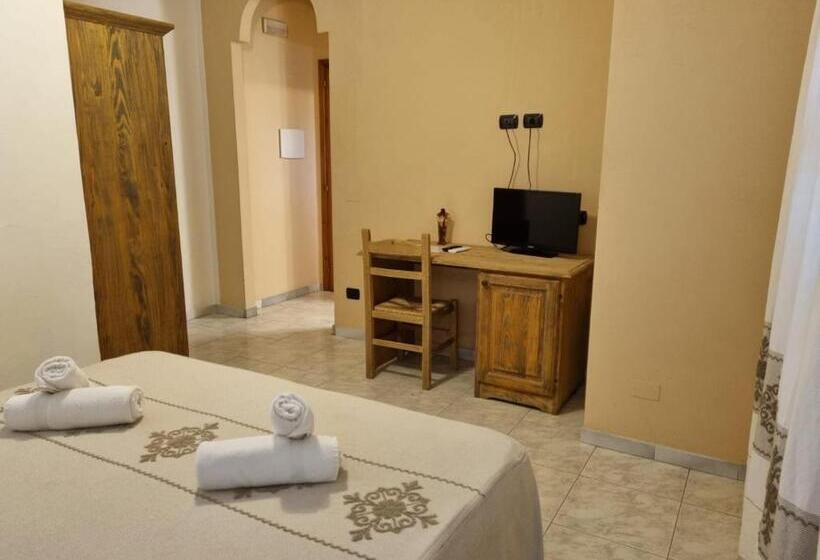 בית מלון כפרי Plammas