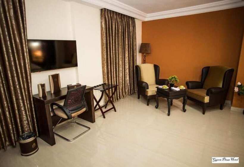 هتل Queen Plaza