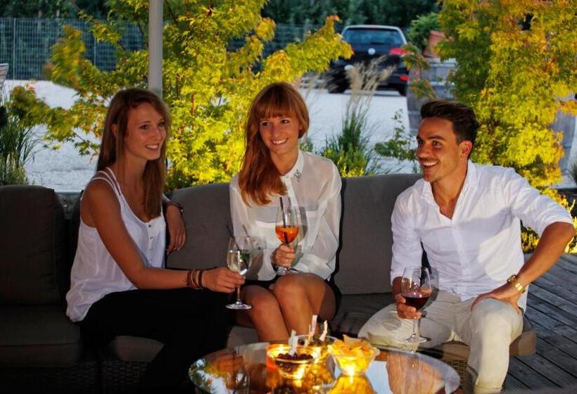 בית מלון כפרי Raffl