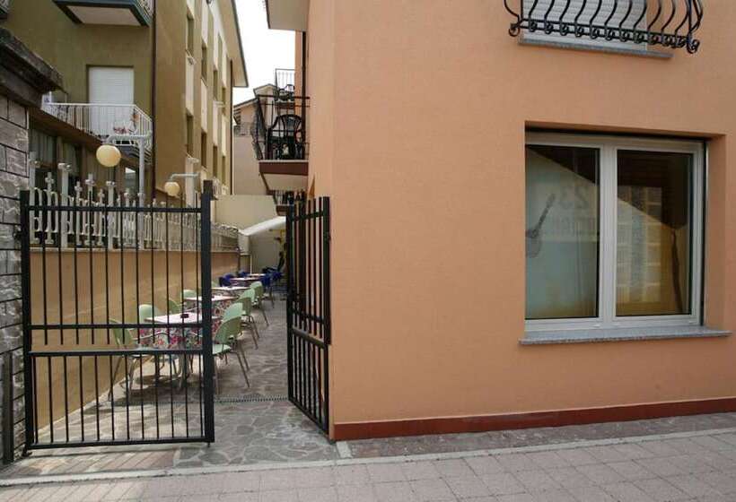 בית מלון כפרי Riposo