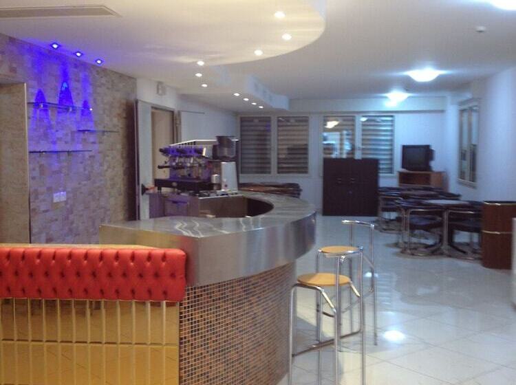 בית מלון כפרי Riposo