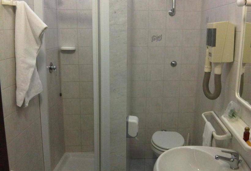 בית מלון כפרי Ristorante Il Cavaliere