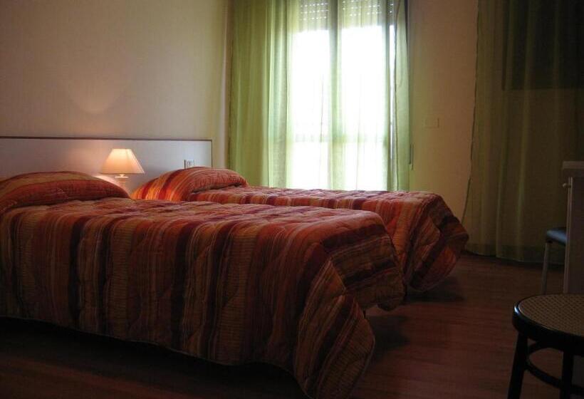 فندق Ristorante Klaus