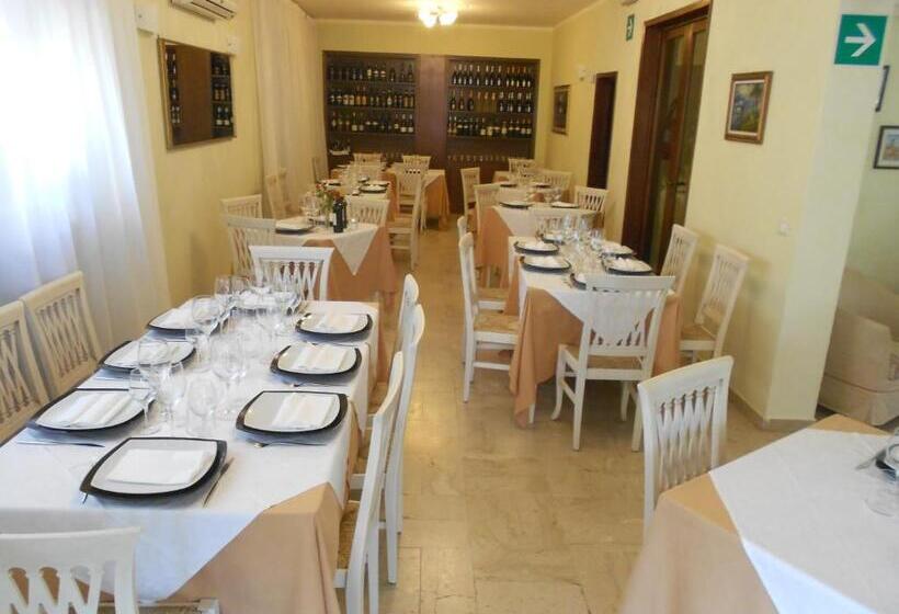 Отель Ristorante La Terrazza