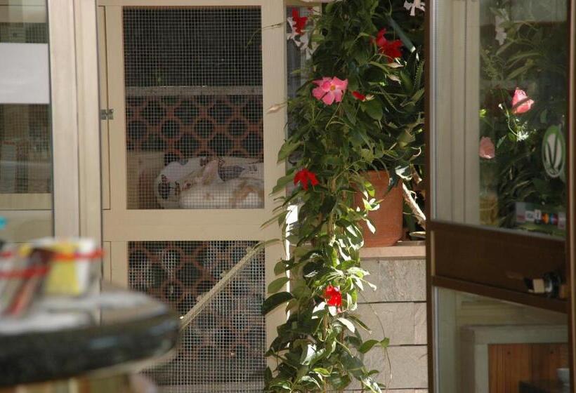 هتل Ristorante La Terrazza