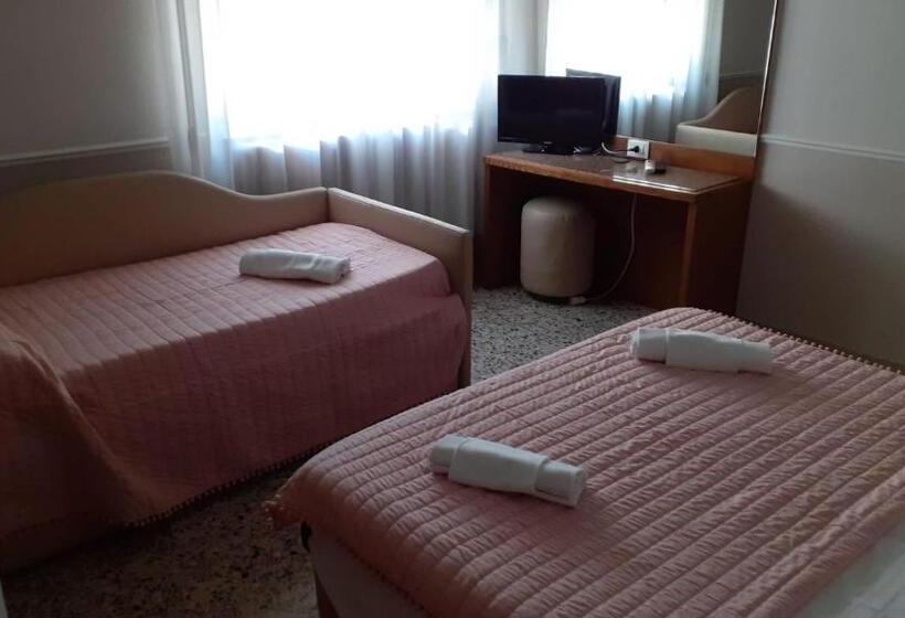 Отель Ristorante La Terrazza