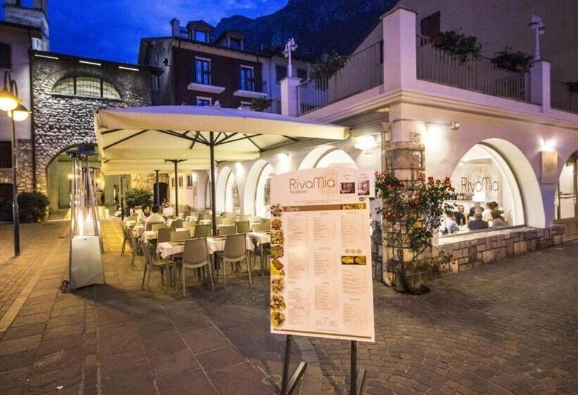 酒店 Rivamia