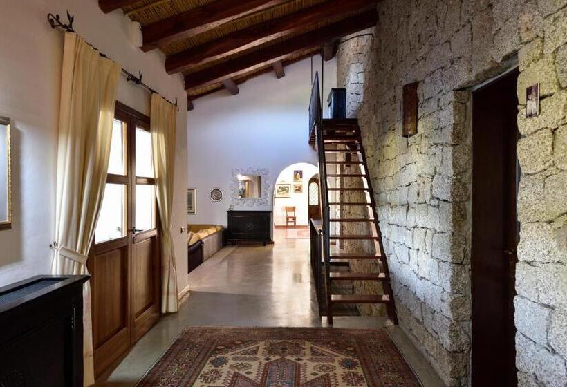 בית מלון כפרי S'abba E Sa Murta