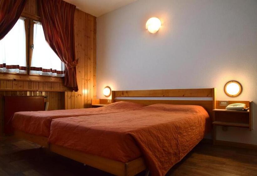 هتل Hostel San Matteo