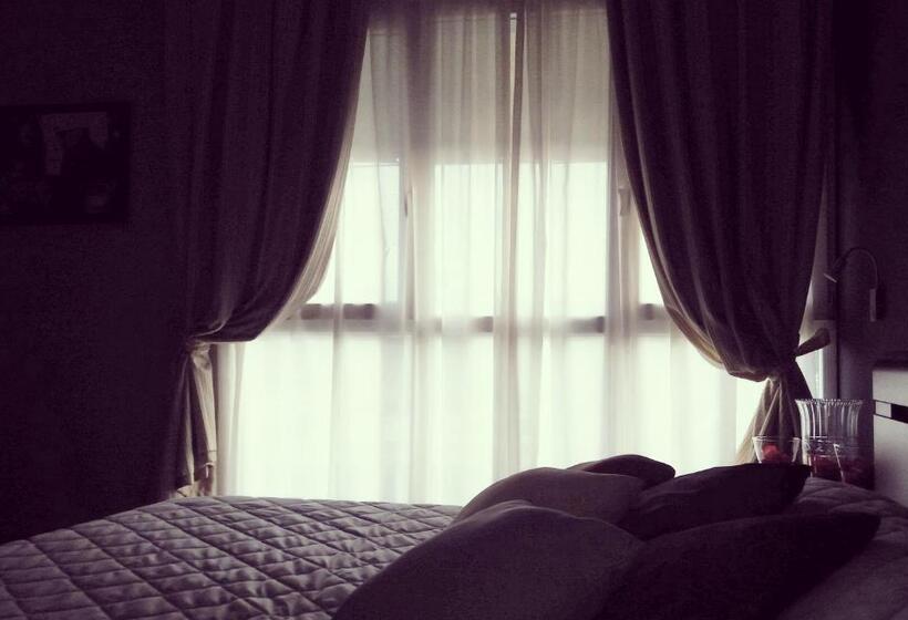 فندق Saturday