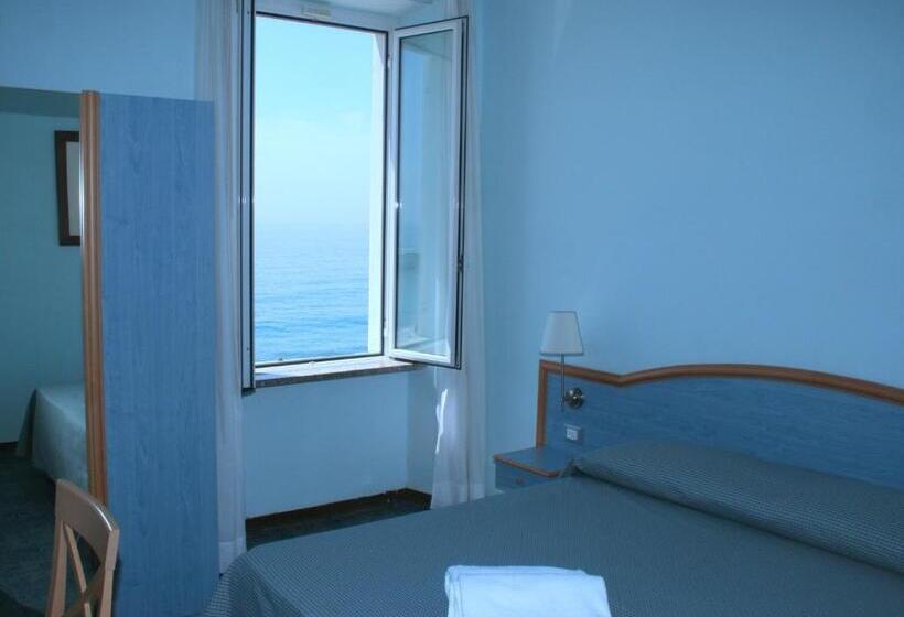 בית מלון כפרי Savoy