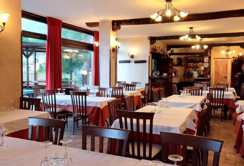 בית מלון כפרי Sette E Mezzo