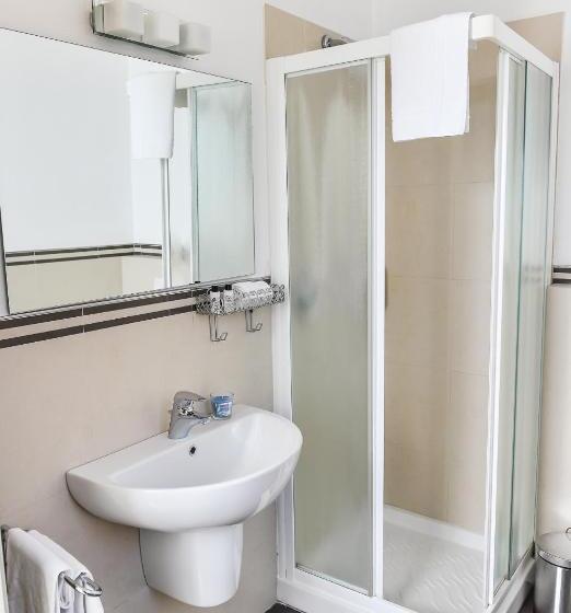 فندق Albergo Silvio