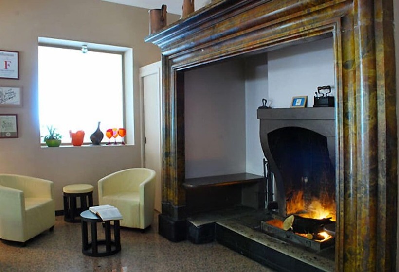 فندق Albergo Silvio