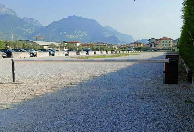 בית מלון כפרי Sunlake