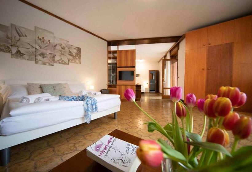 בית מלון כפרי Sunlake